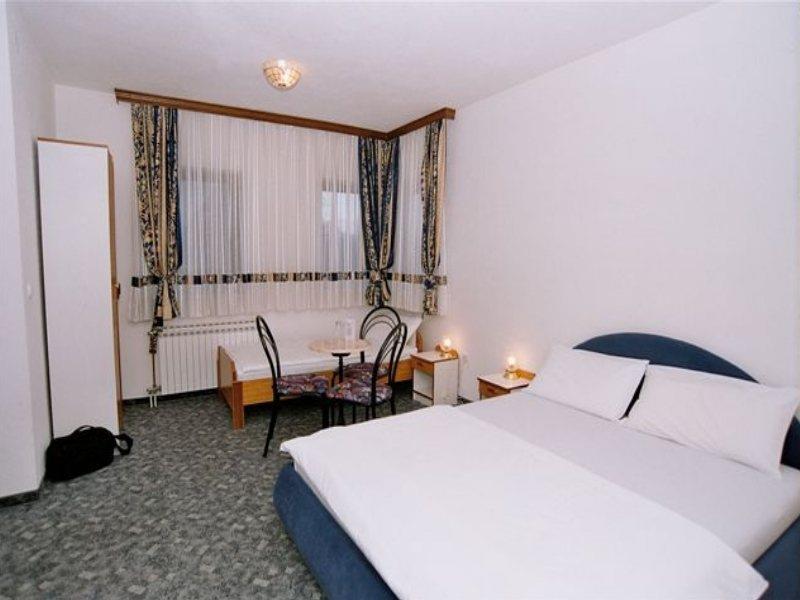 Bihać Ada S Hotel חדר תמונה